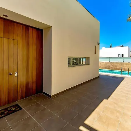 Santa Cruz De Tenerife Villa *